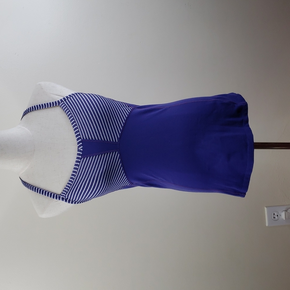 Athleta Fulfillment Tank Top Amalfi Blue  Built In Bra Sliding T-Back